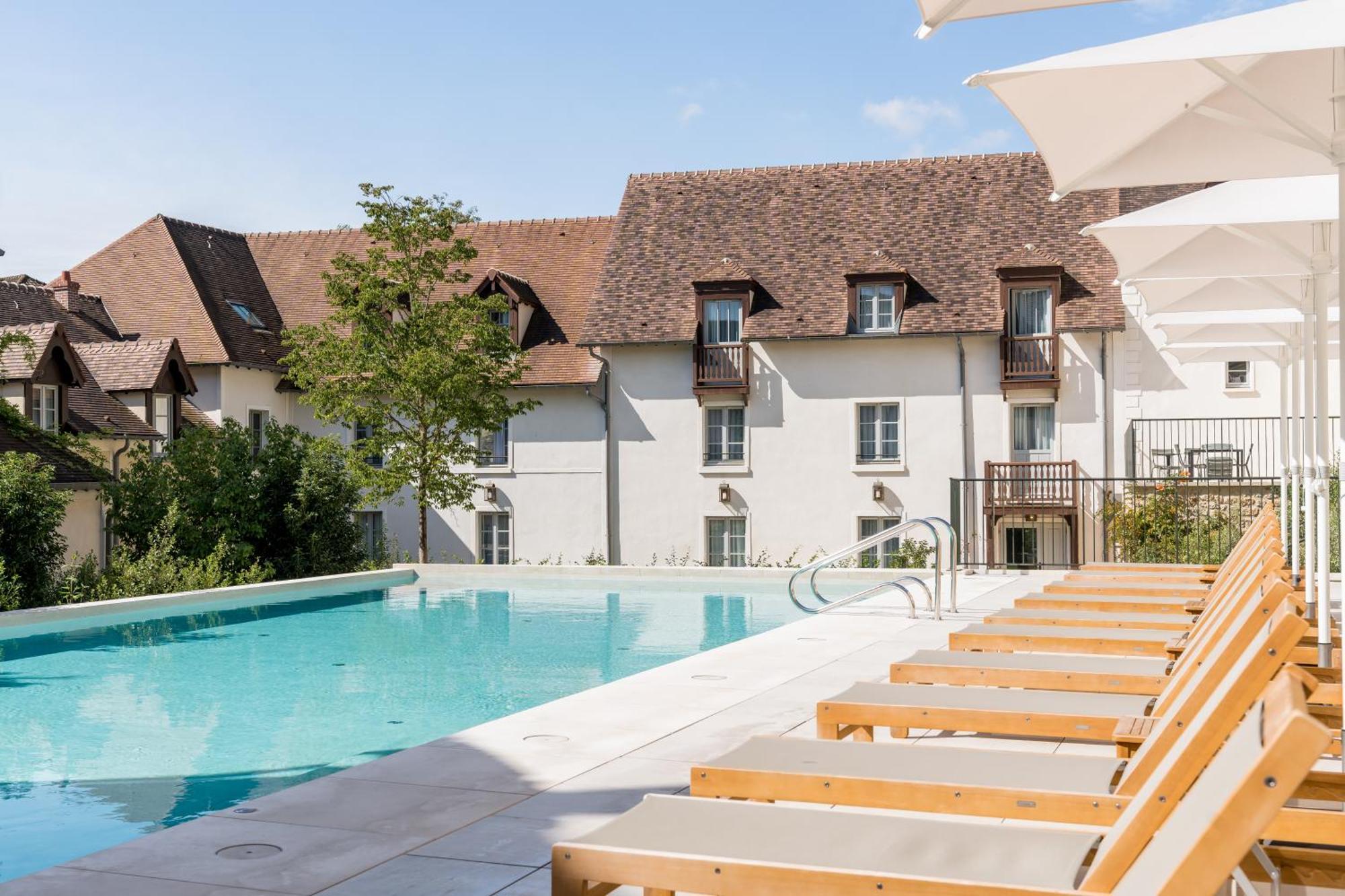 Dolce By Wyndham Versailles - Domaine Du Montcel 茹伊昂若萨 外观 照片