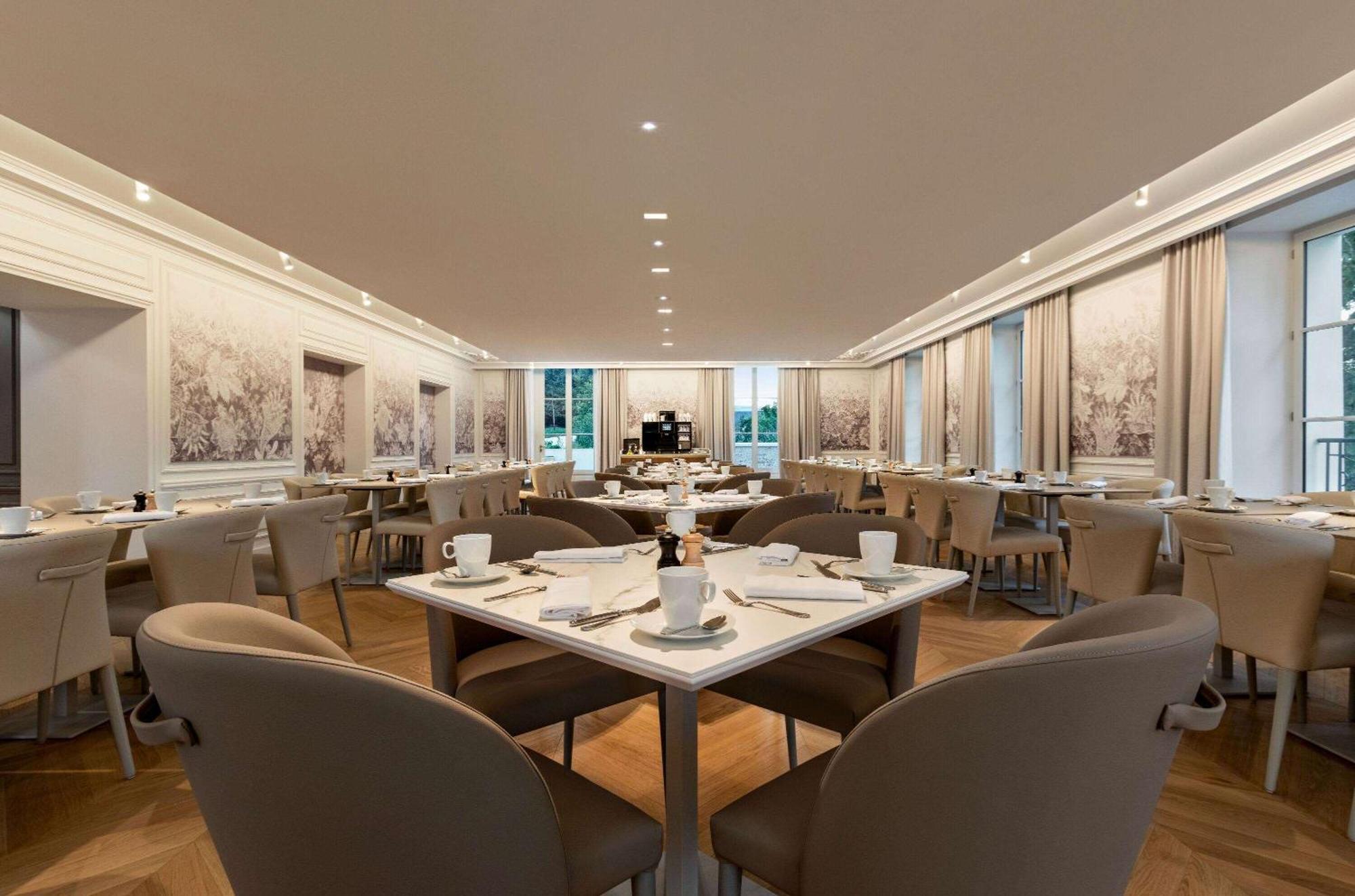 Dolce By Wyndham Versailles - Domaine Du Montcel 茹伊昂若萨 外观 照片