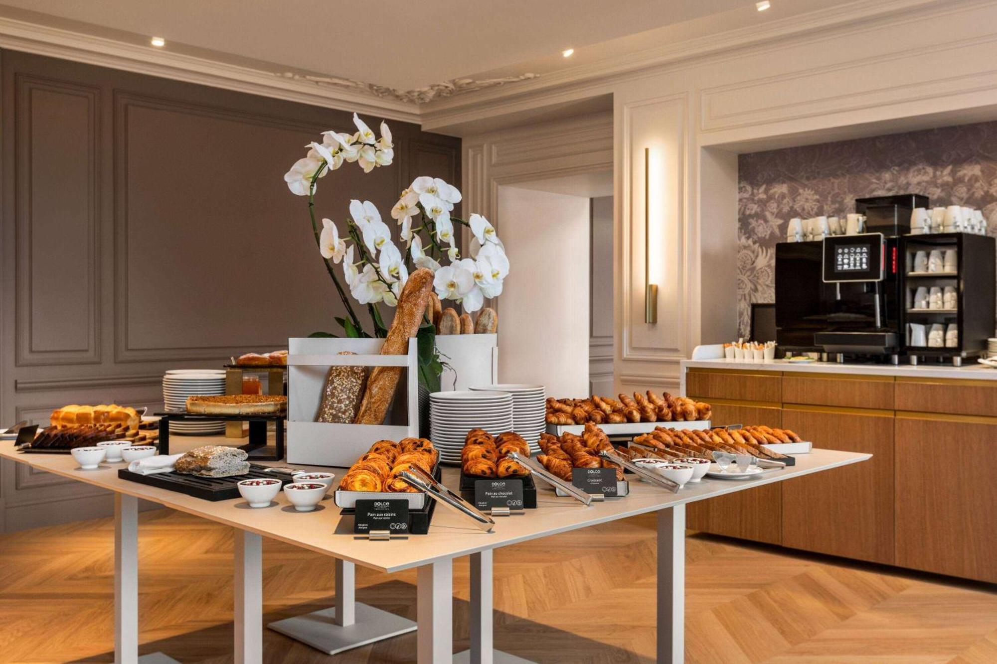 Dolce By Wyndham Versailles - Domaine Du Montcel 茹伊昂若萨 外观 照片