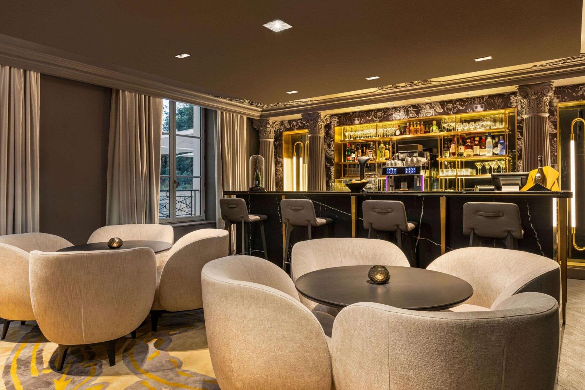 Dolce By Wyndham Versailles - Domaine Du Montcel 茹伊昂若萨 外观 照片