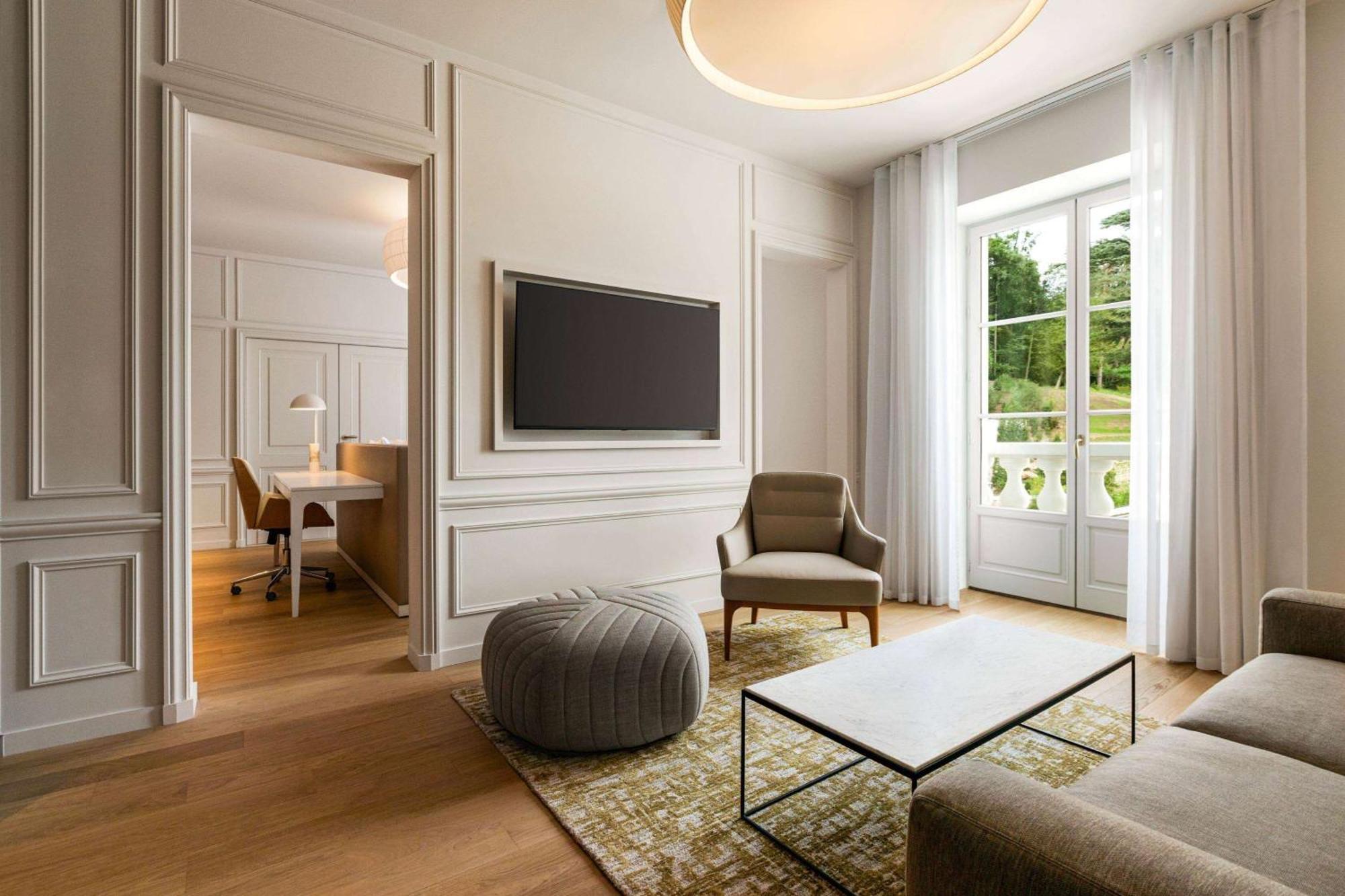 Dolce By Wyndham Versailles - Domaine Du Montcel 茹伊昂若萨 外观 照片